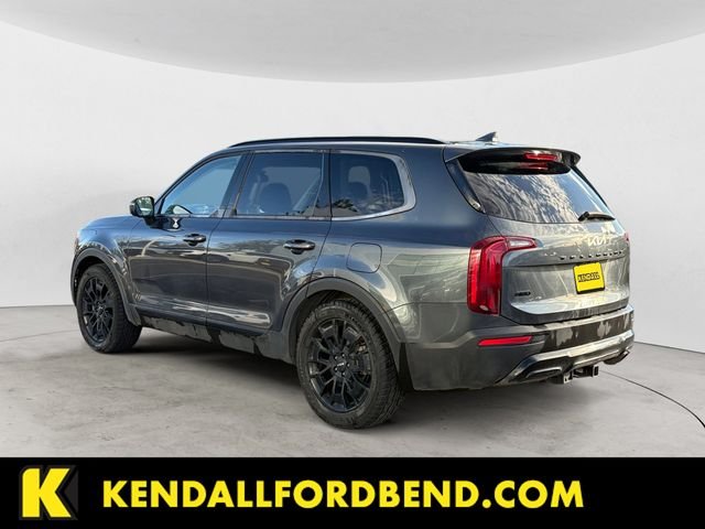 Used 2022 Gray Kia EX image 3