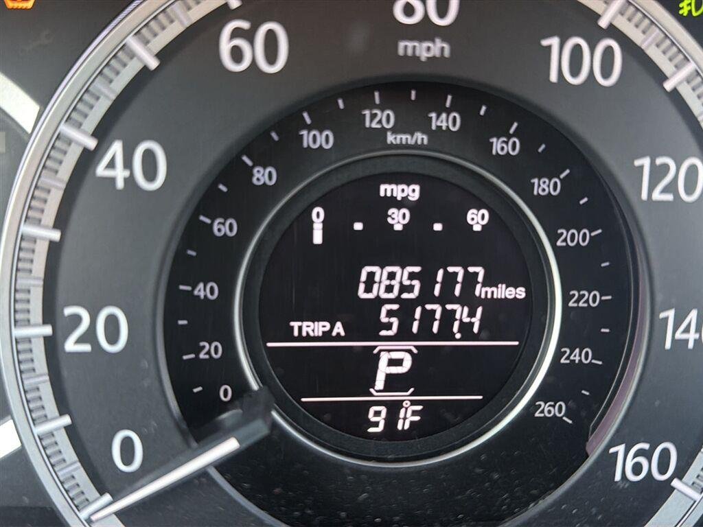 Used 2014 GRAY Honda EX-L image 2