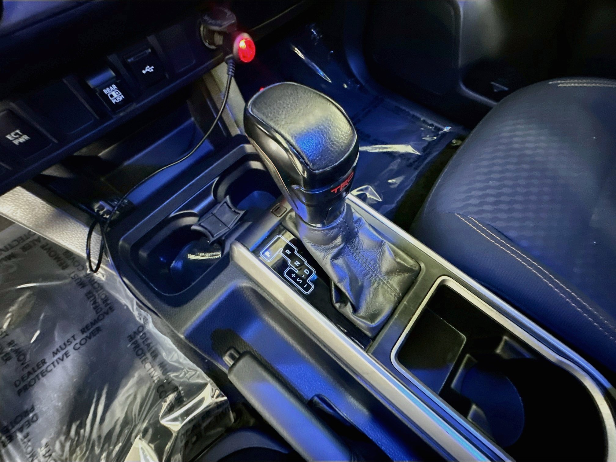 Used 2020 Super White Toyota SR5 image 20