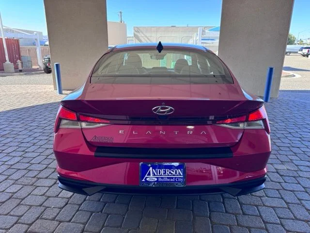 Certified Used 2021 Calypso Red Hyundai SEL image 4