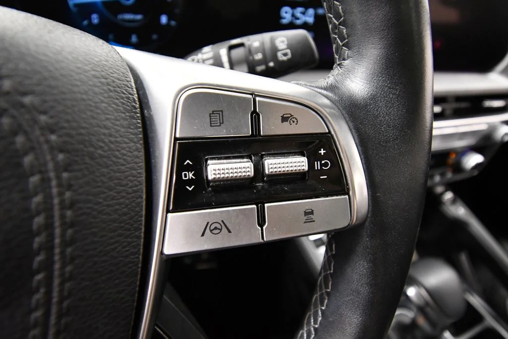 Certified Used 2023 Black Kia SX X-Line image 22