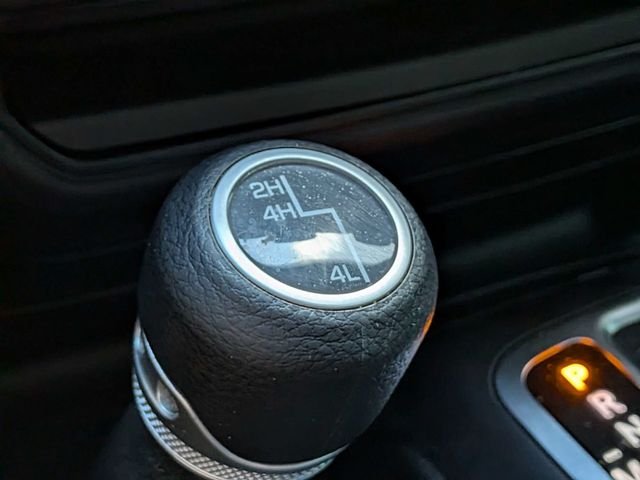 Used 2020 Black Jeep Sport image 27