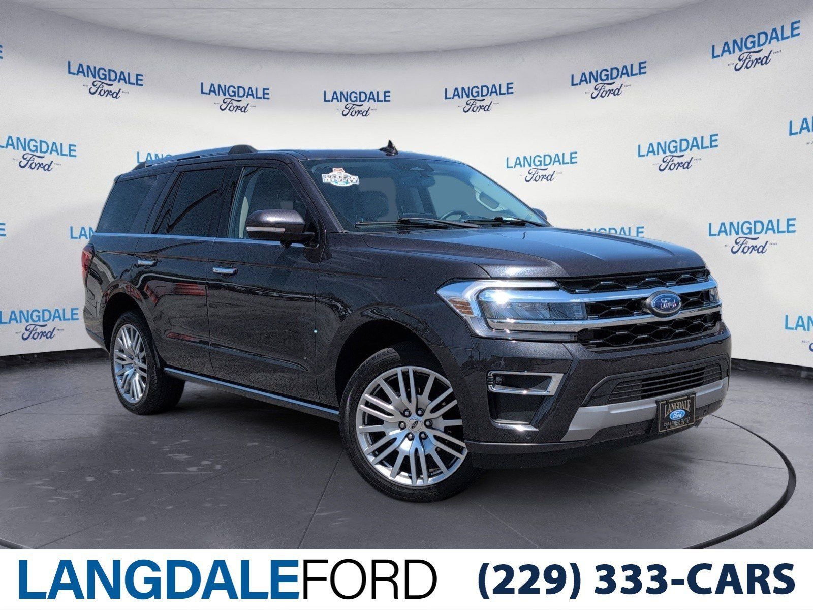 2024 Ford Expedition Limited's photo