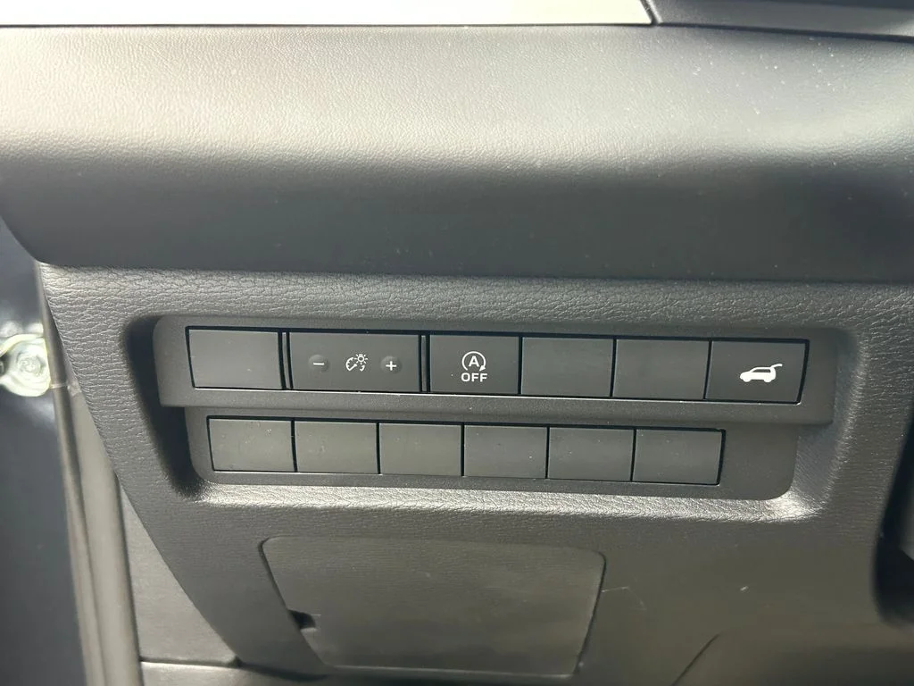 New 2026 Graphite Gray Mitsubishi SE 1.5T 2WD image 17