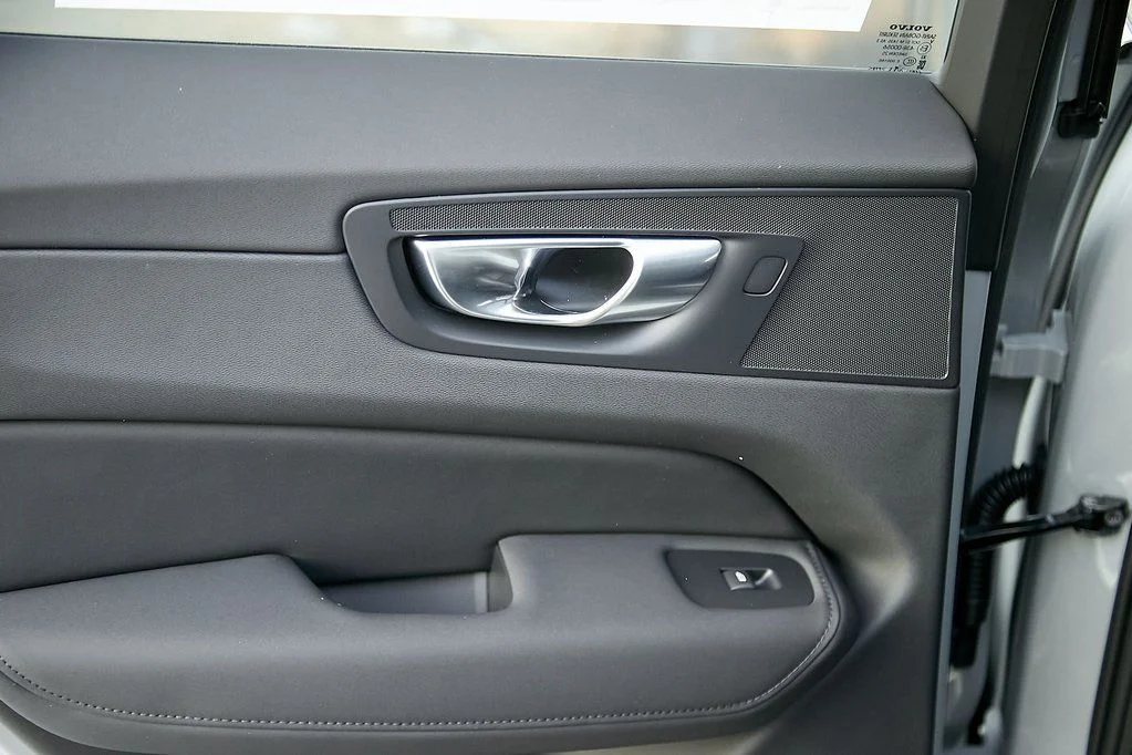 New 2026 Vapour Grey Volvo Ultra image 21