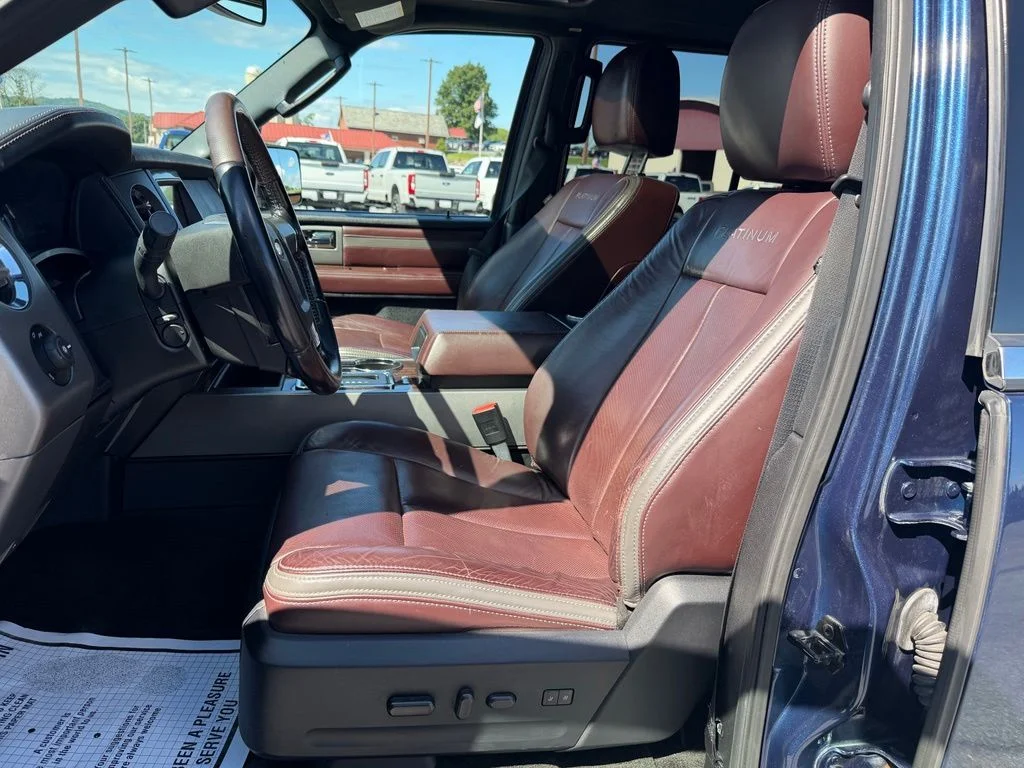 Certified Used 2017 Blue Jeans Ford Platinum image 10