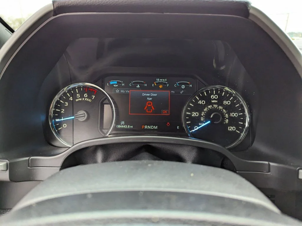Used 2020 GRAY Ford SuperCrew Lariat 5 1/2 image 15