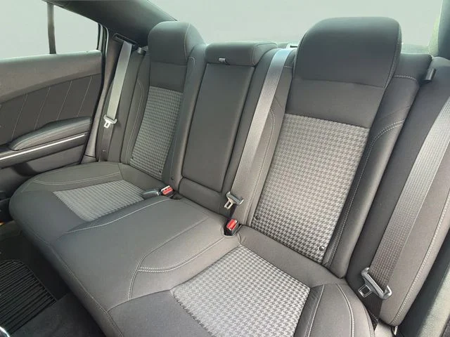 Used 2023 Gray Dodge SXT image 18