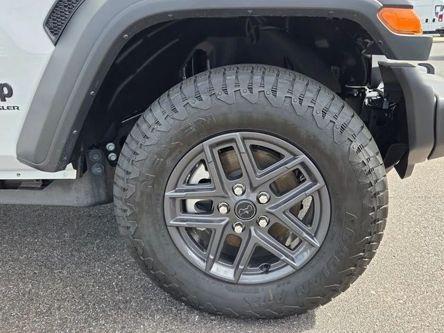 New 2026 Bright White Clear-Coat Exterior Paint Jeep Sport S image 9