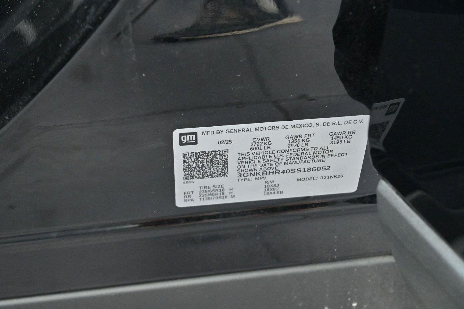 Used 2025 Black Chevrolet 2LT image 37