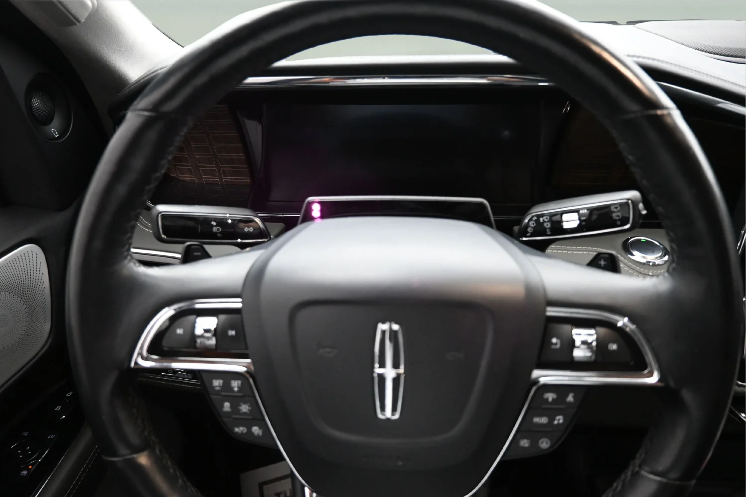 Used 2022 White Lincoln Black Label image 25