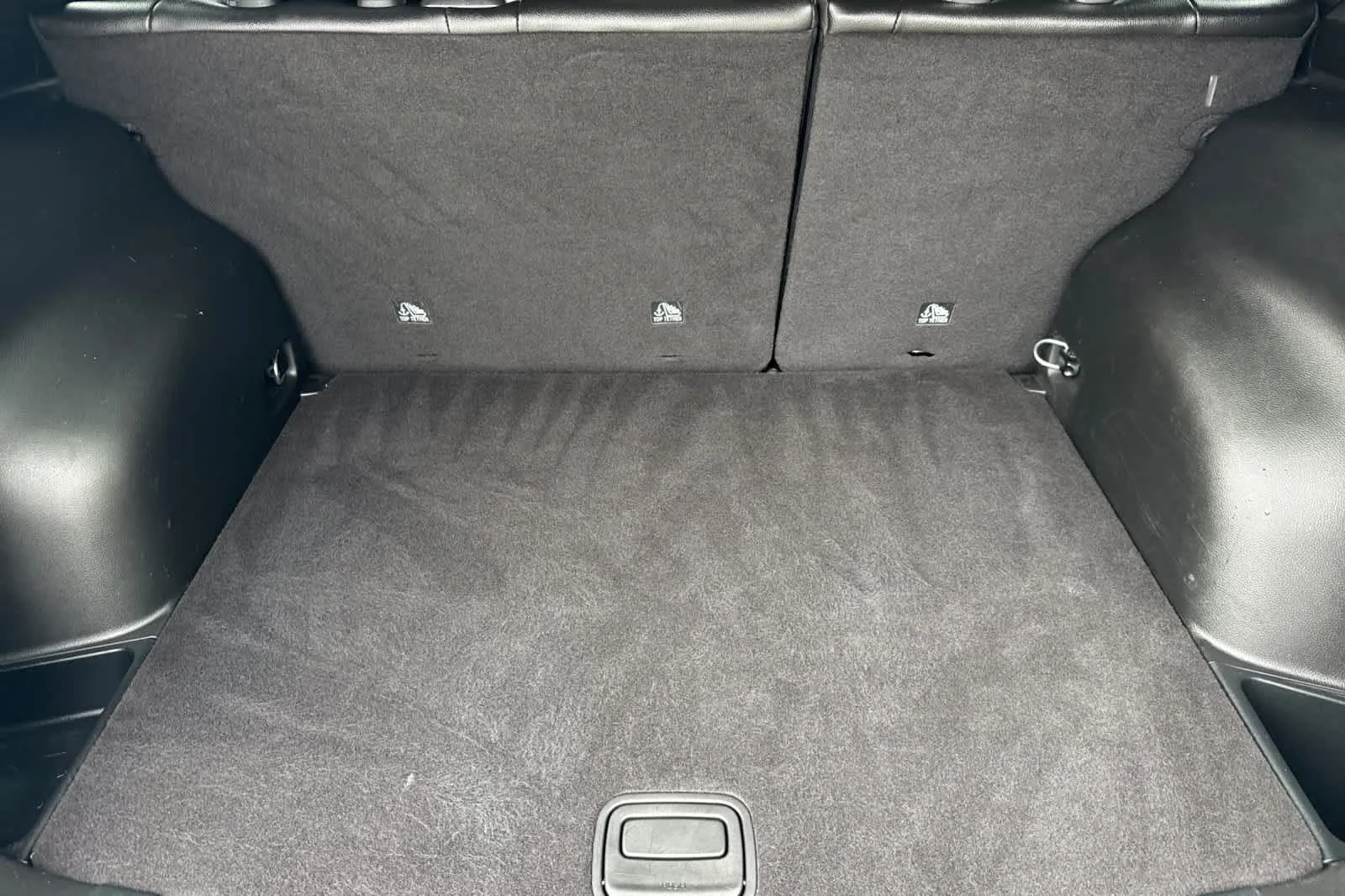 Certified Used 2025 Diamond Black Jeep Limited image 15