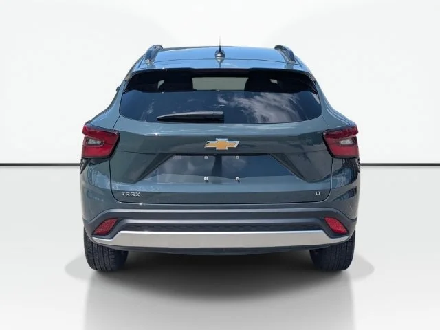 Used 2025 Gray Chevrolet LT image 7