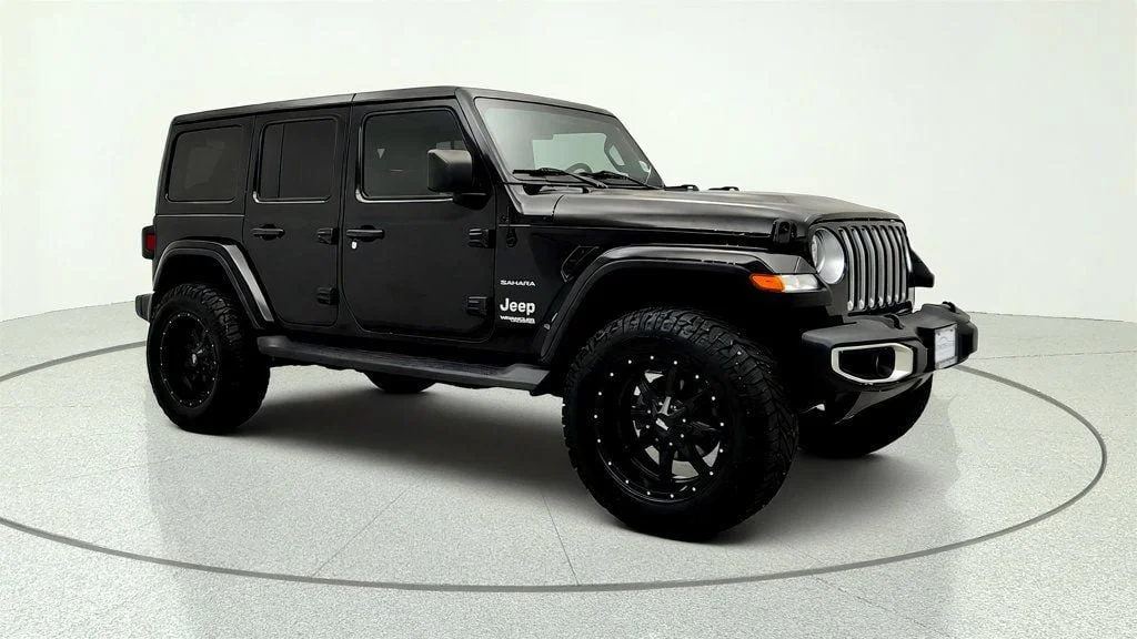 Used 2022 Black Clearcoat Jeep Unlimited Sahara 4x4 w/ Hardtop & Trailer Tow Group image 3