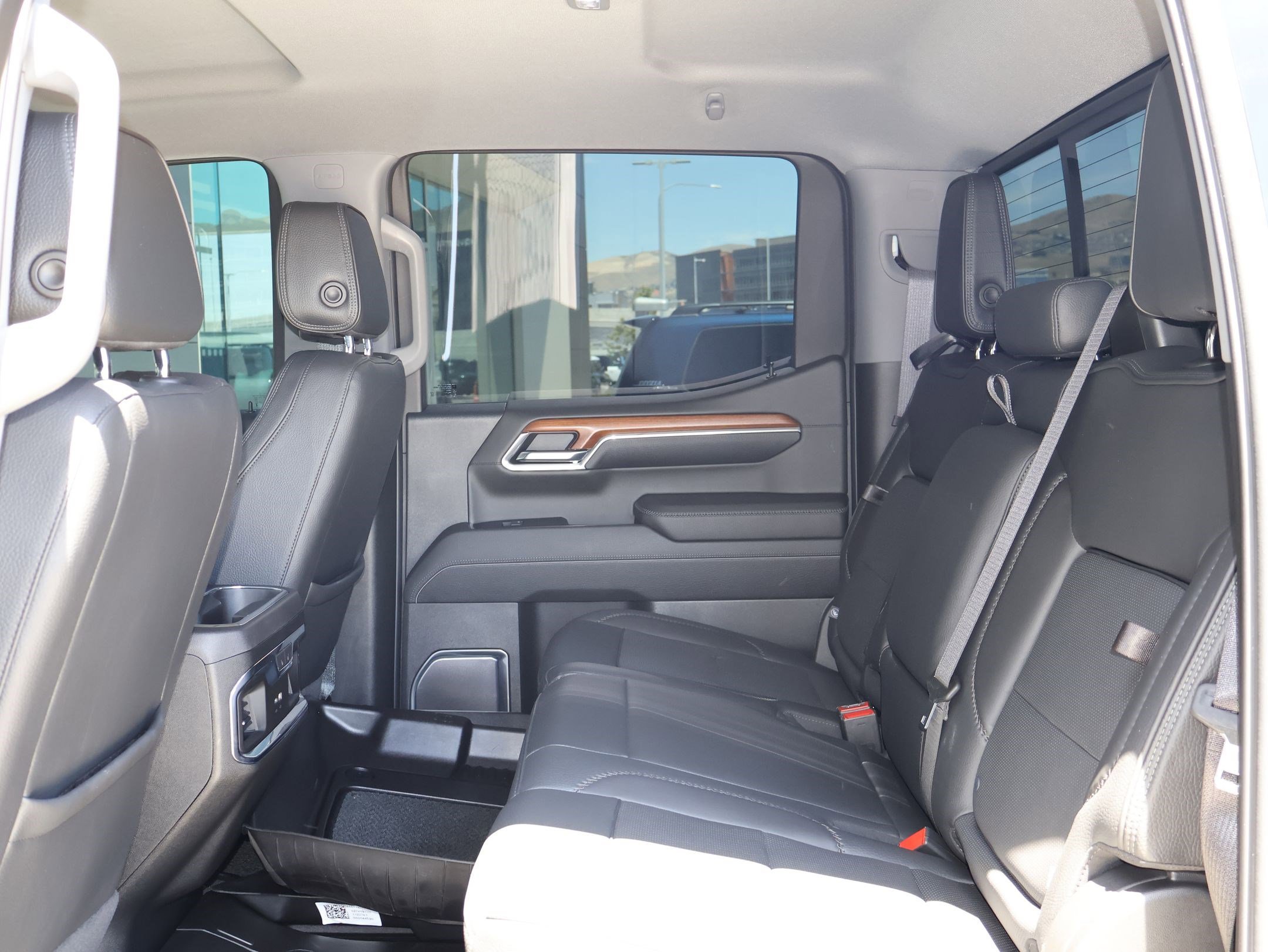 Used 2023 Onyx Black GMC Denali image 25