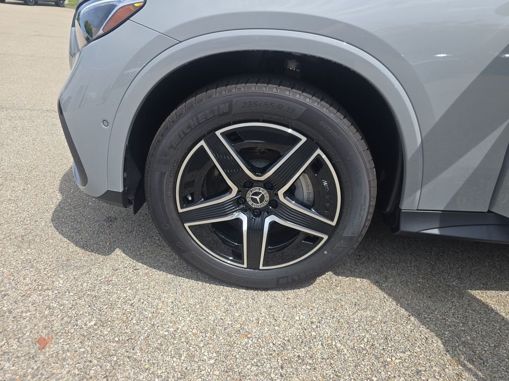 New 2026 MANUFAKTUR Alpine Grey Mercedes-Benz GLC 300 image 26