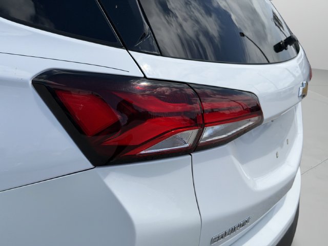 Used 2024 Summit White Chevrolet Premier image 12