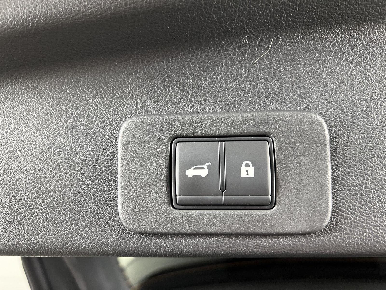 Certified Used 2025 Gun Metallic Nissan SL image 10