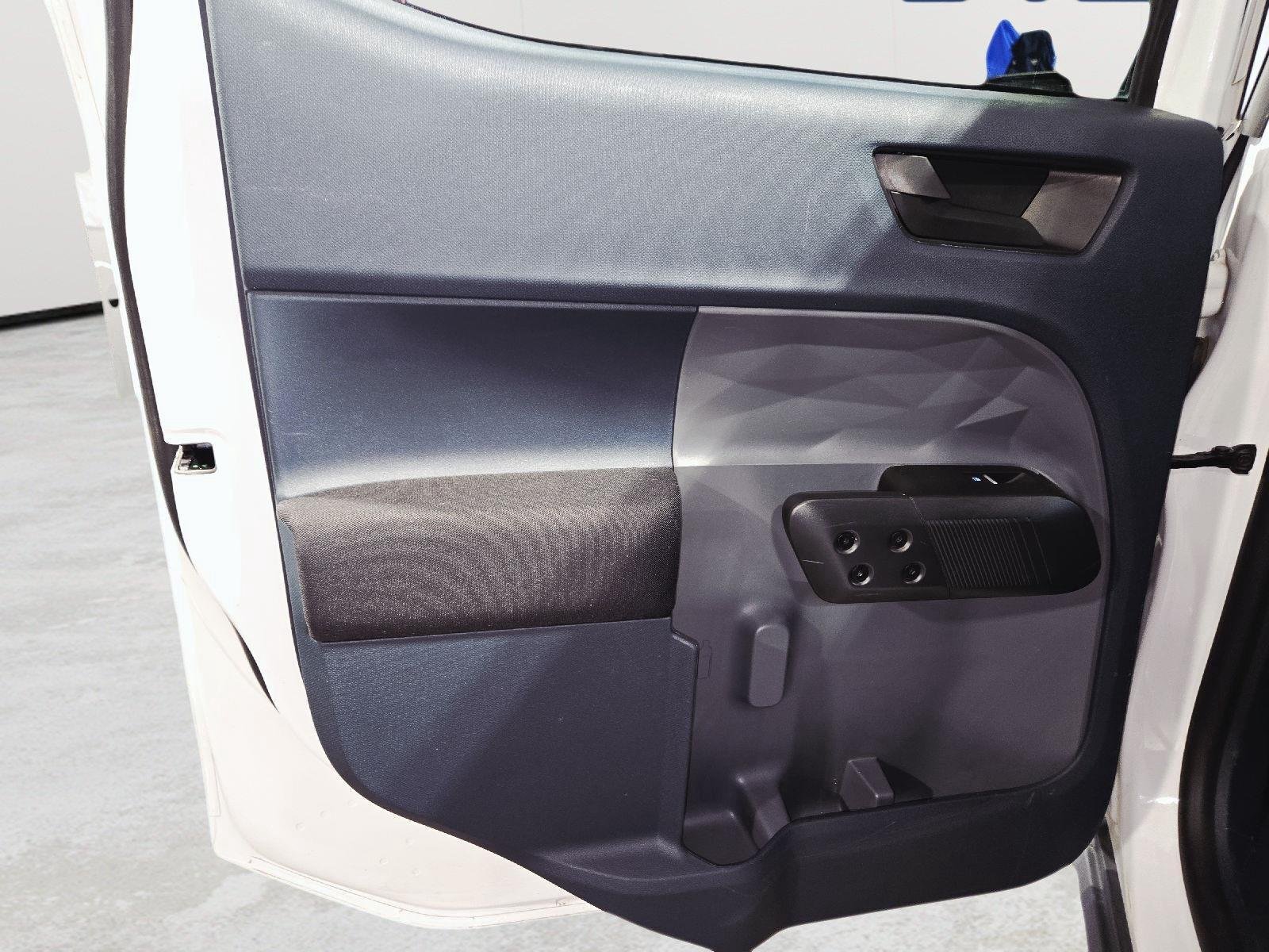 Used 2022 Oxford White Ford XL image 40