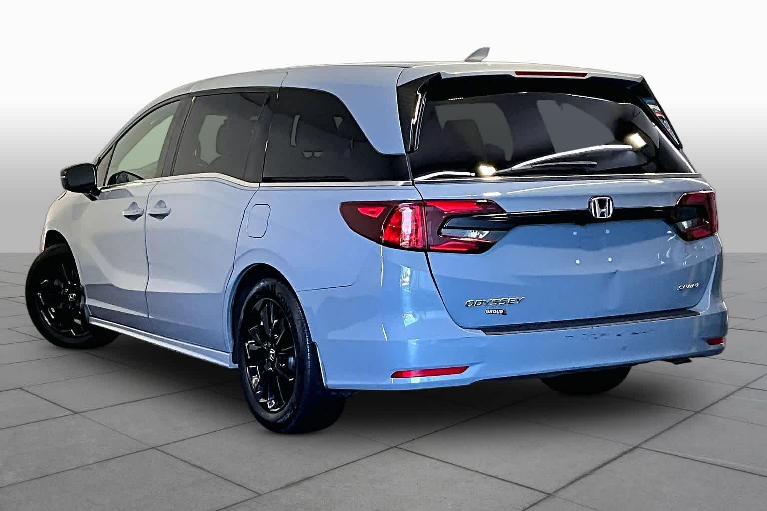 Used 2023 Sonic Gray Pearl Honda Sport image 11