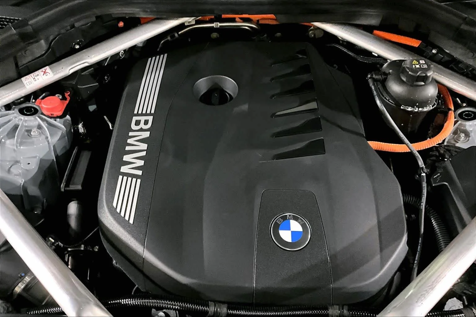 New 2026 Brooklyn Grey Metallic BMW xDrive50e image 15