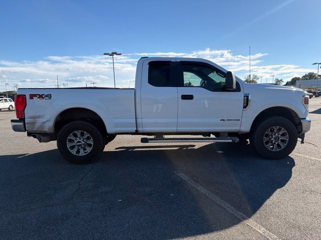 Used 2021 White Ford XL image 2