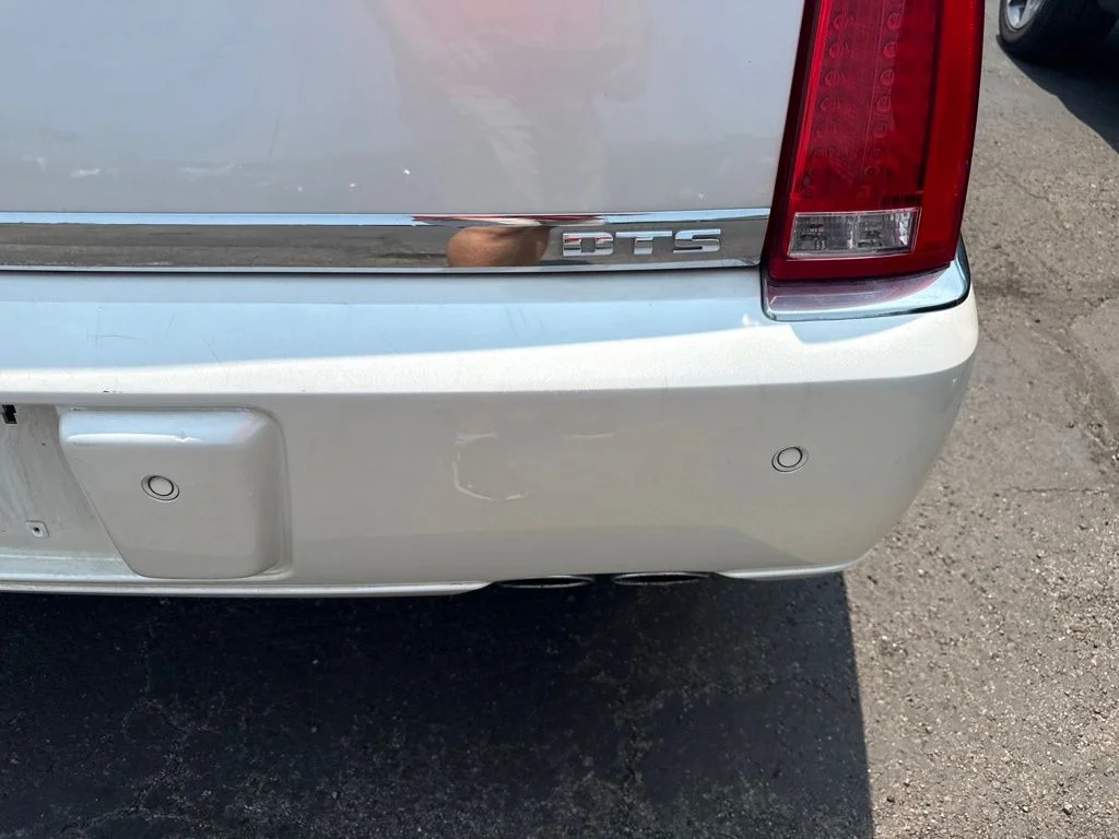Used 2011 White Cadillac Platinum image 24