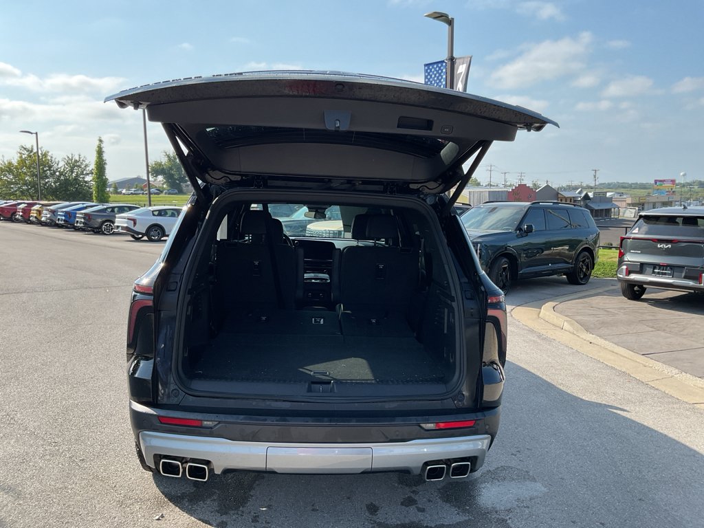 Used 2024 Mosaic Black Metallic Chevrolet AWD Z71 image 15