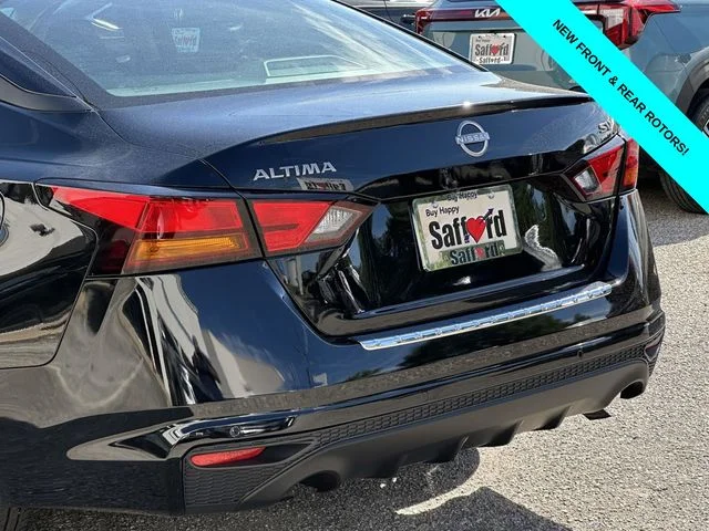 Used 2023 Black Nissan 2.5 SV image 10