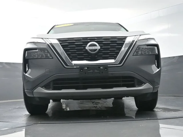 Used 2022 Gray Nissan S image 31