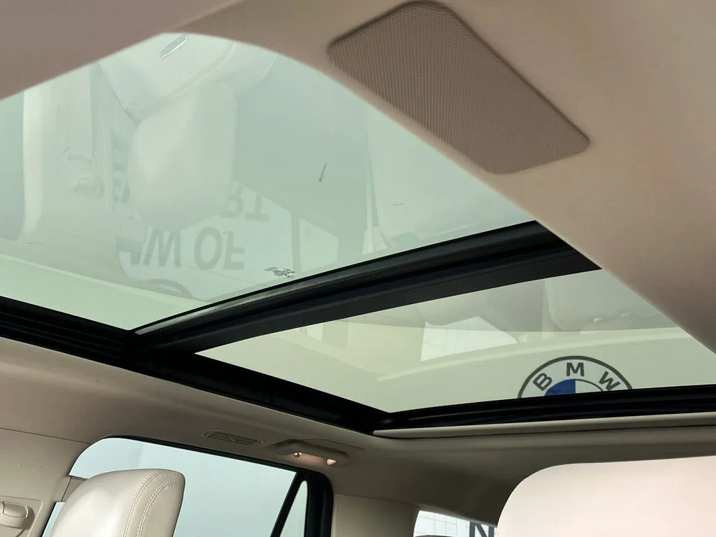Used 2022 White Ford Platinum image 32