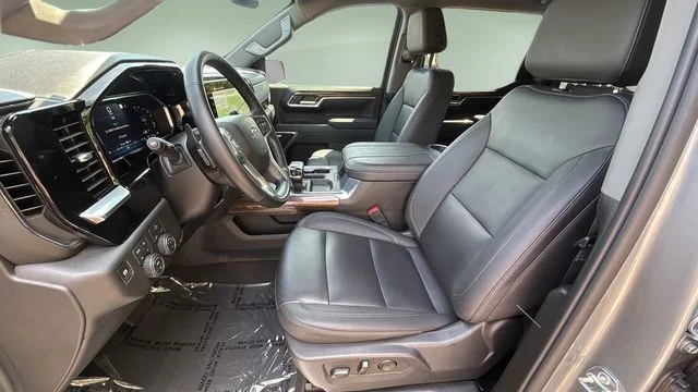Used 2026 Gray Chevrolet RST image 18