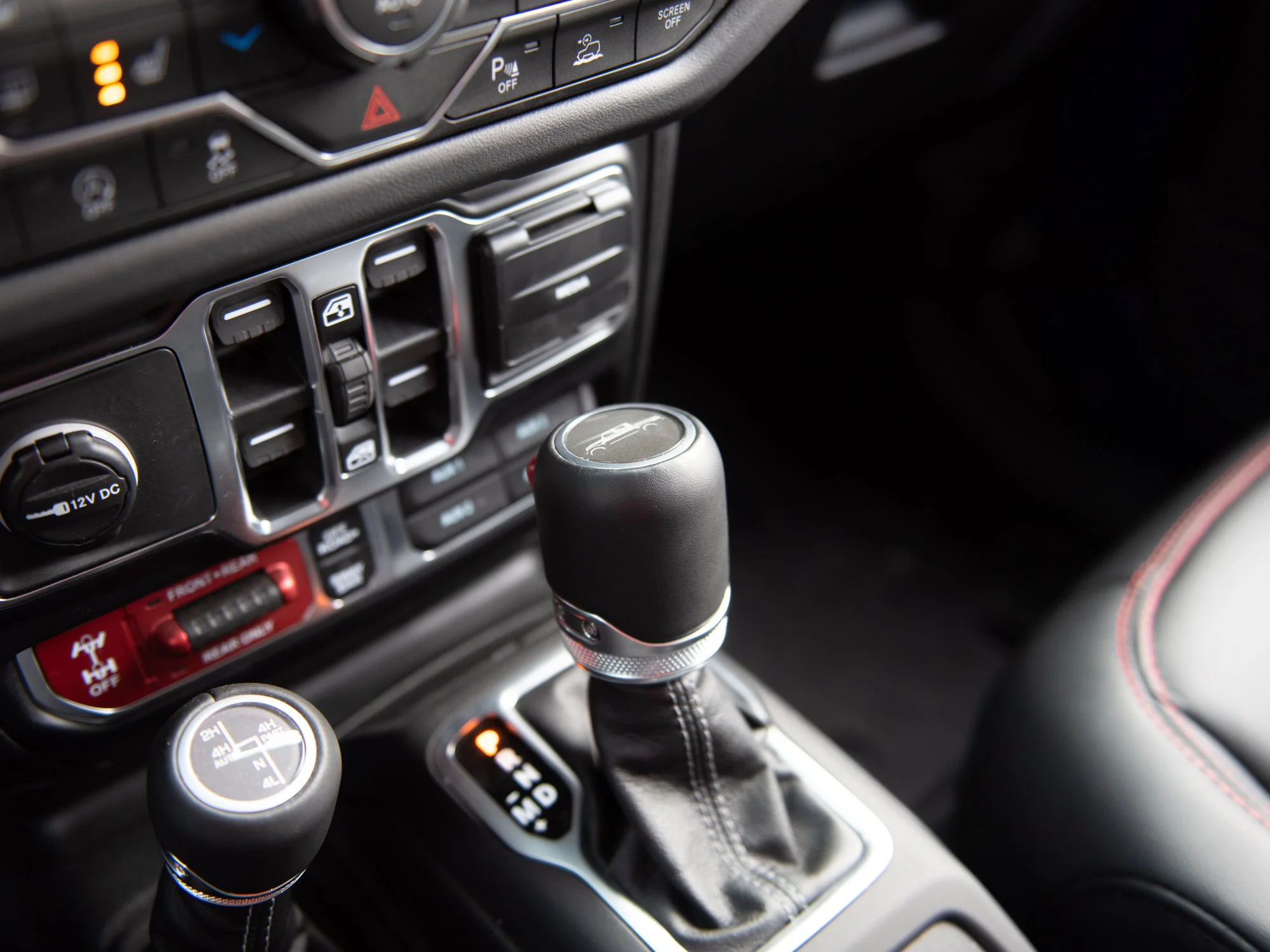 Used 2026 reign Jeep Rubicon X* image 18