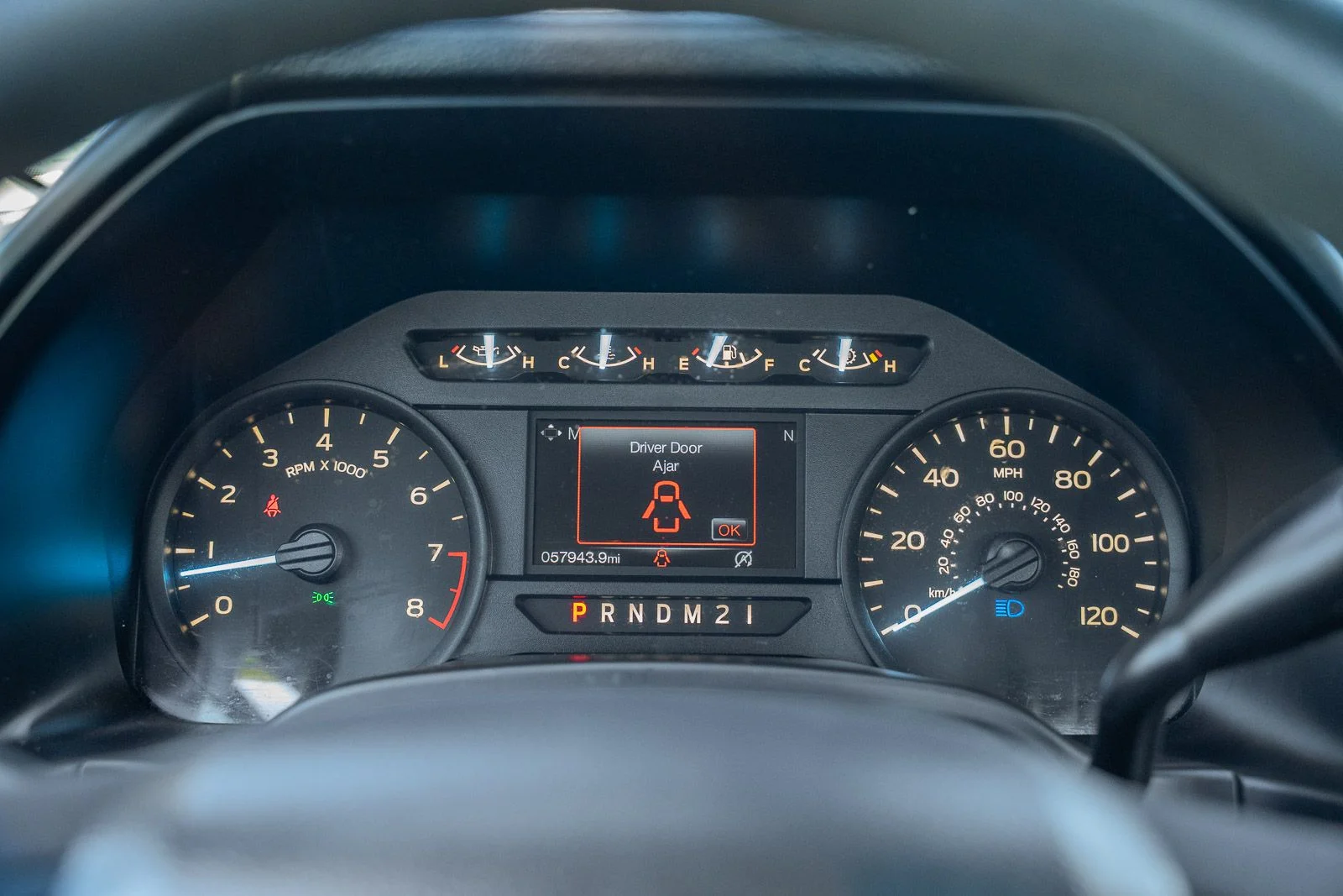 Used 2019 Gray Ford XL image 24