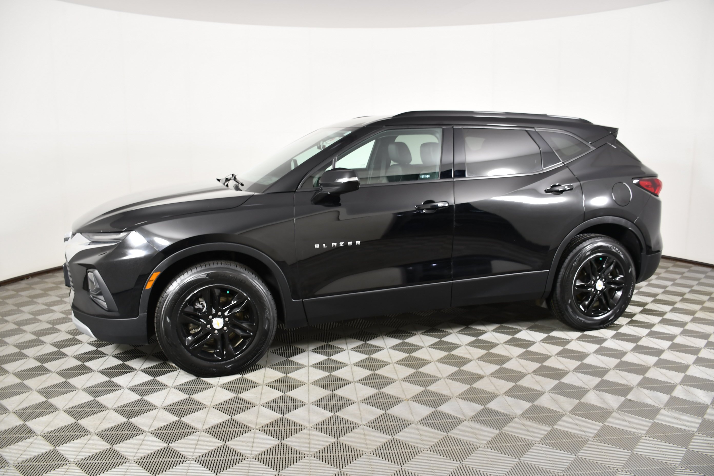 Used 2021 Black Chevrolet LT image 9