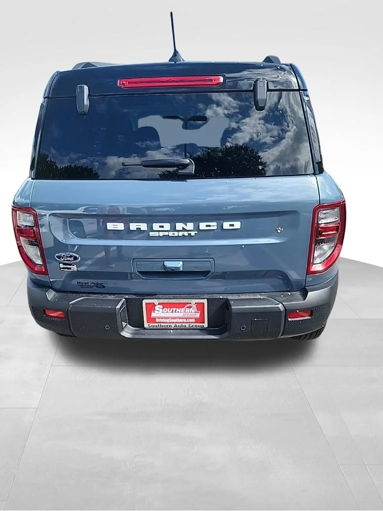 Used 2025 Gray Ford Outer Banks image 23
