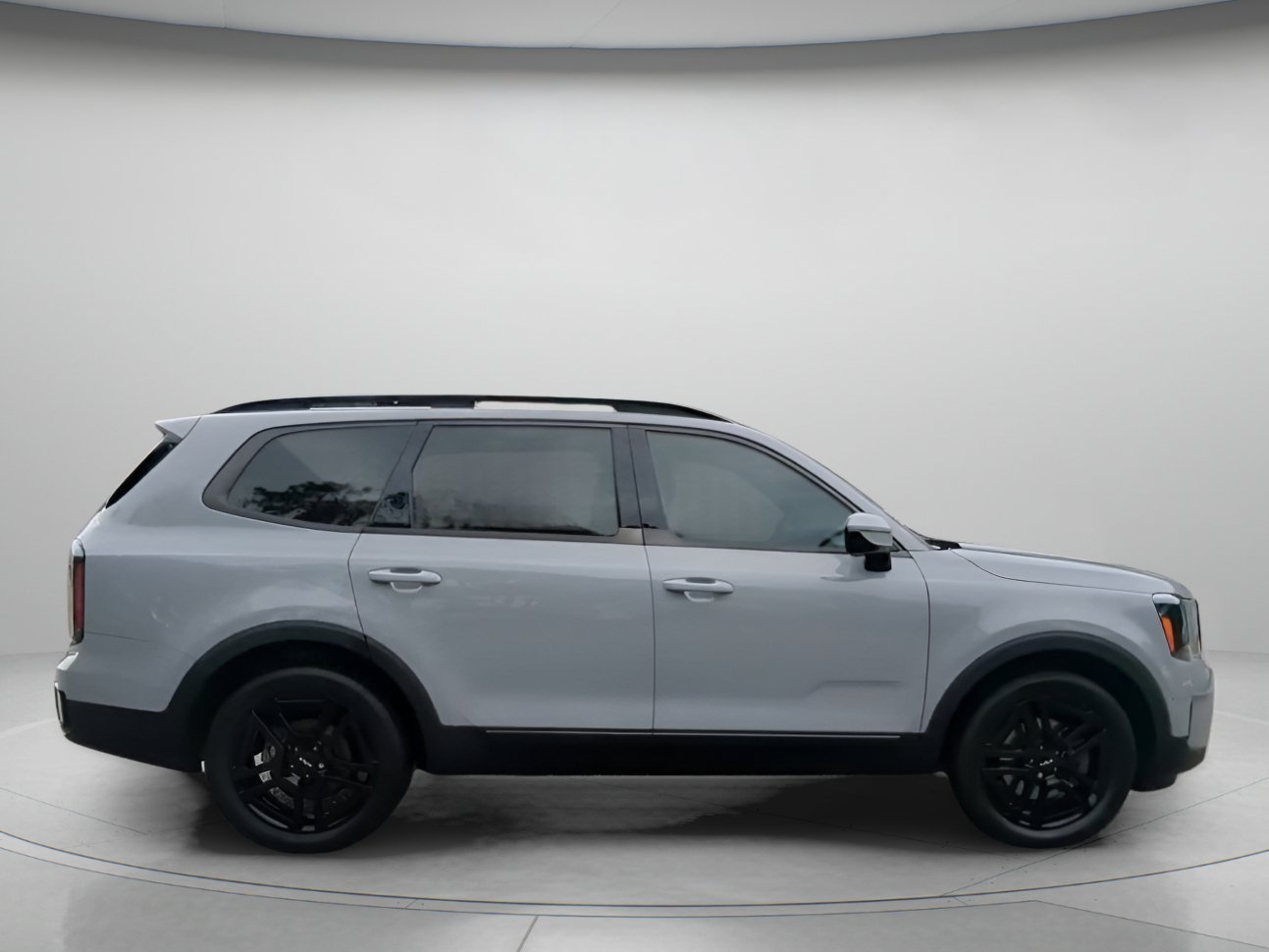 Used 2024 Wolf Gray Kia SX X-Line image 30