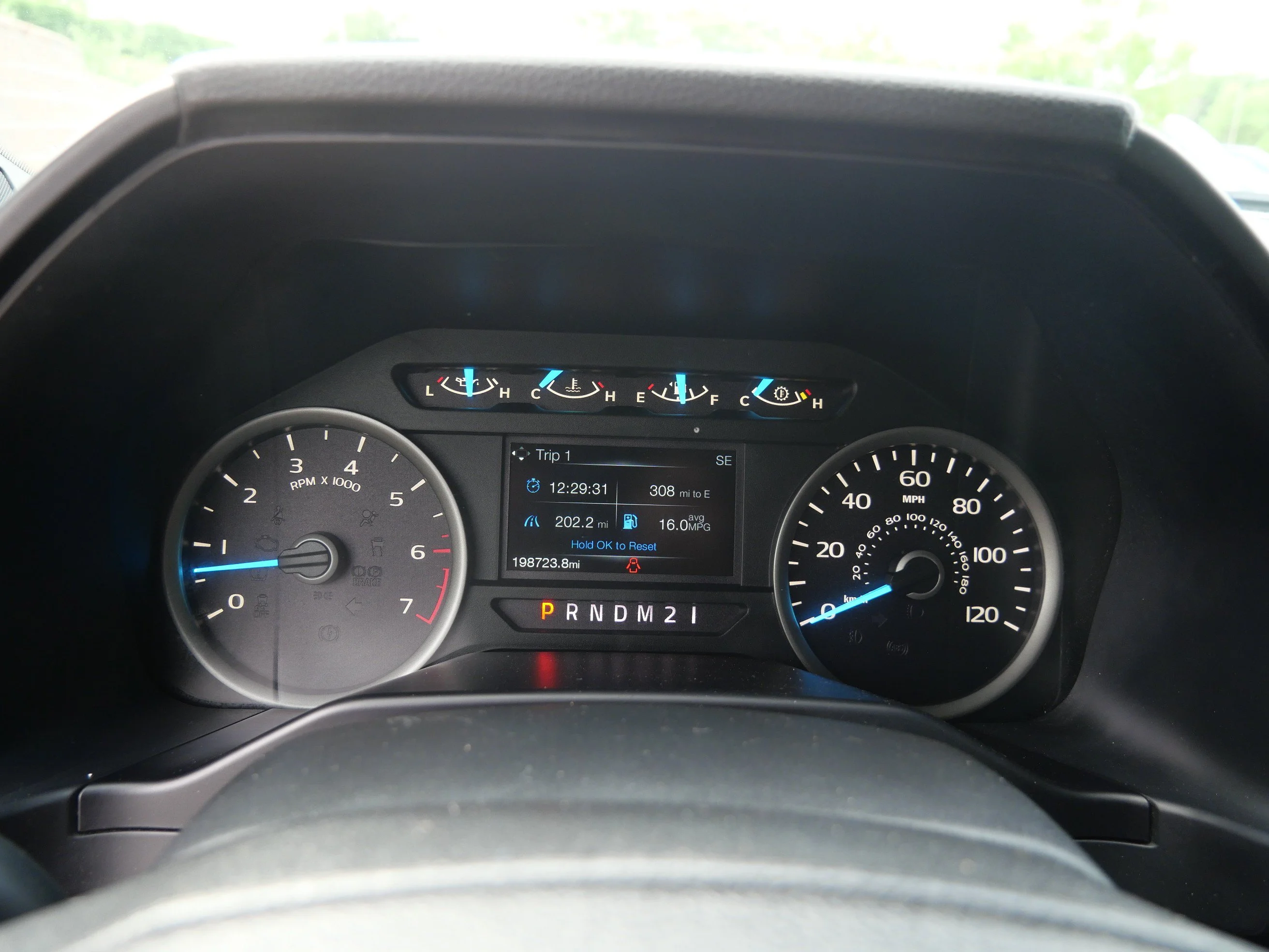 Used 2016 Ingot Silver Metallic Ford XLT 4WD SuperCrew 145 image 24