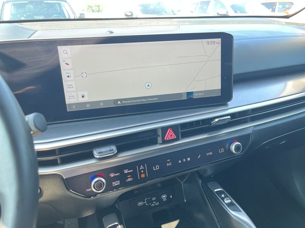 Used 2025 Metal Kia S image 16