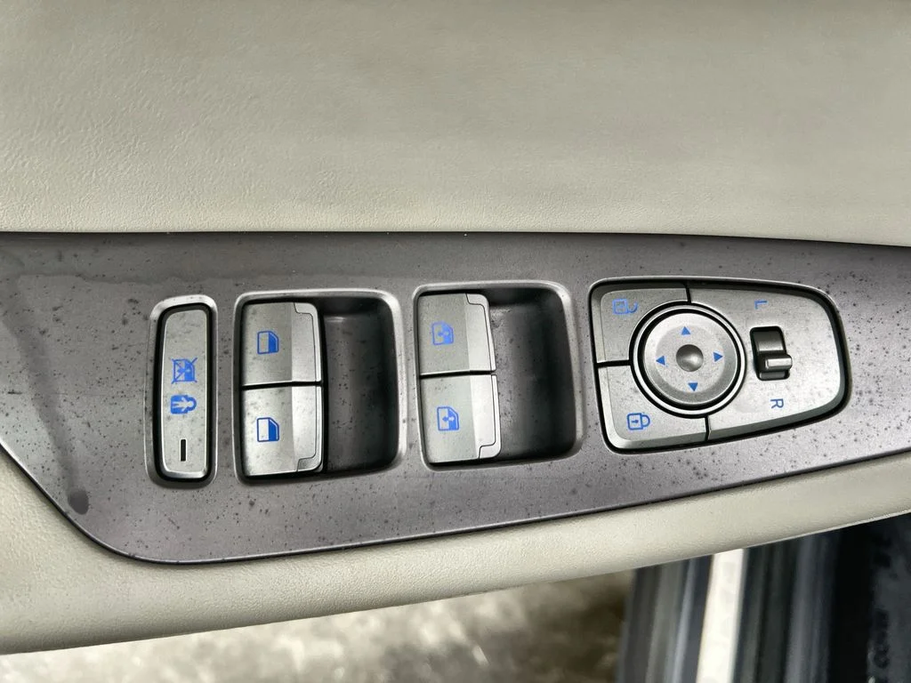 Used 2024 Gray Hyundai Limited image 15