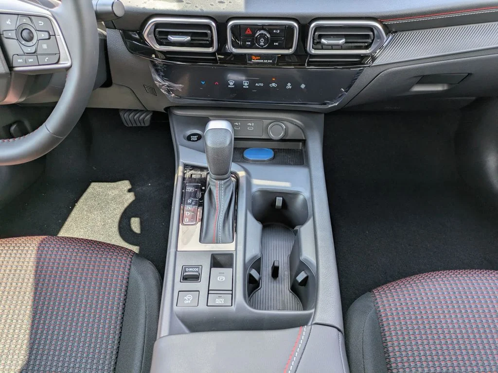 New 2027 Aspen White TriCoat Nissan SR image 18