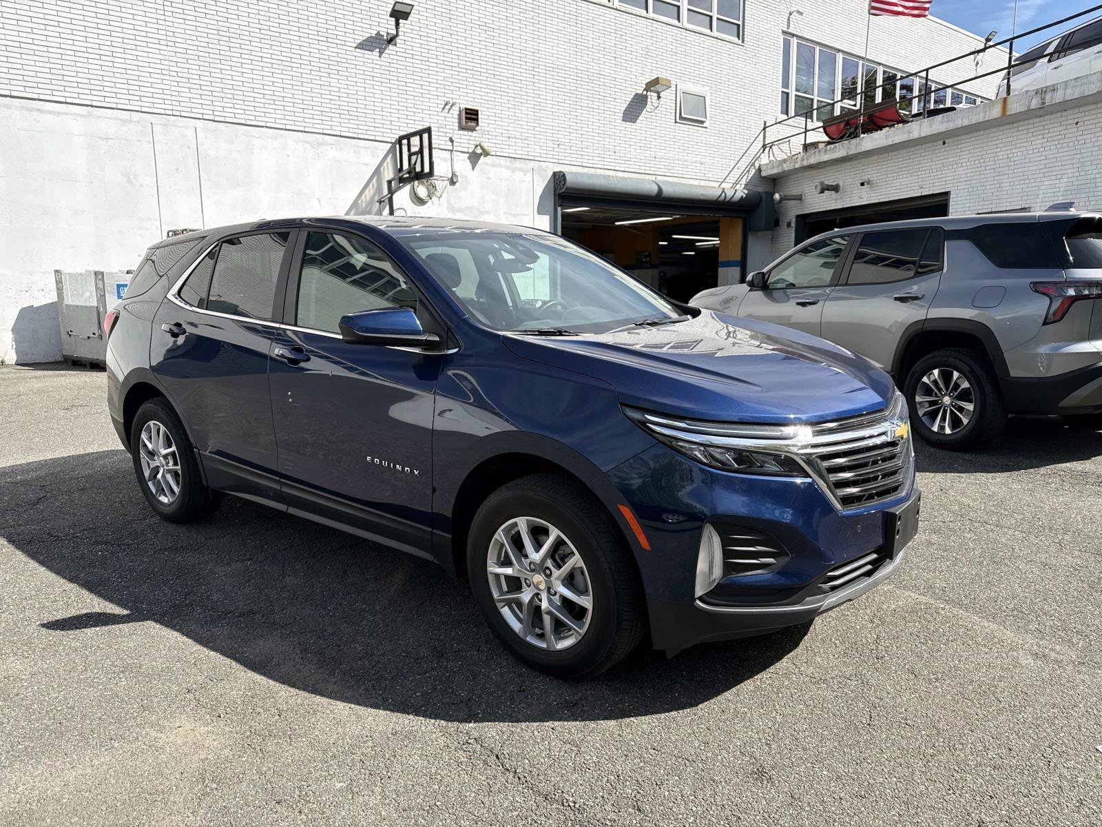 2023 Chevrolet Equinox LT - Photo 11