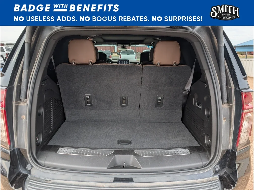 Used 2021 Black Chevrolet High Country image 6