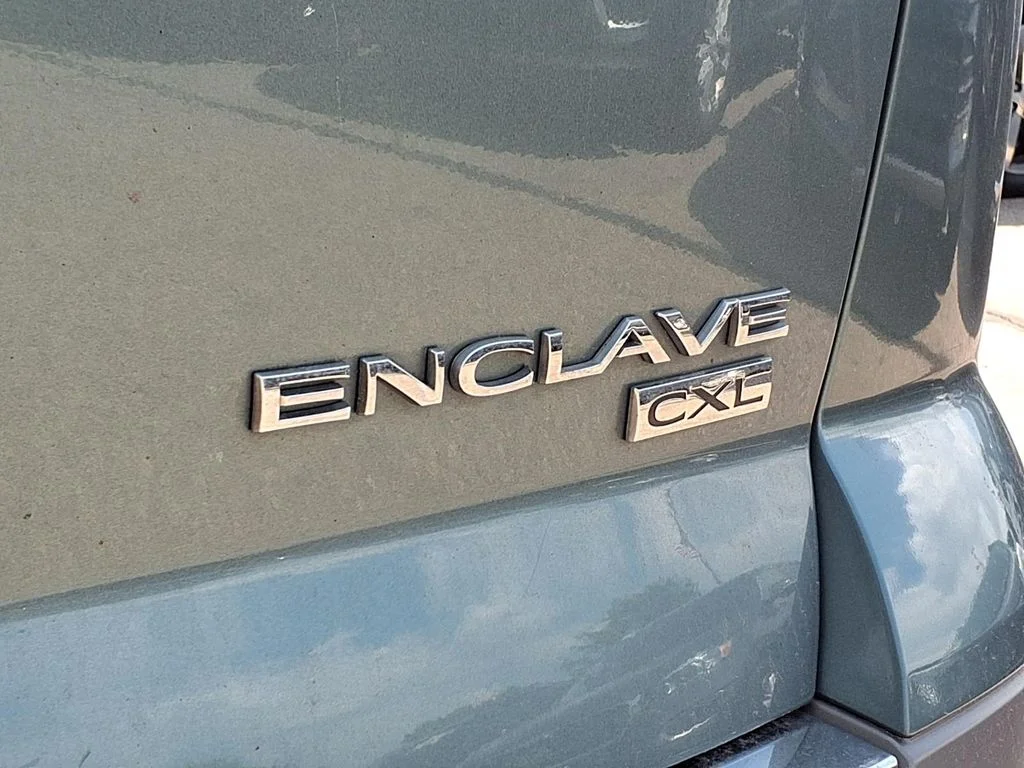 Used 2009 Green Buick CXL image 8