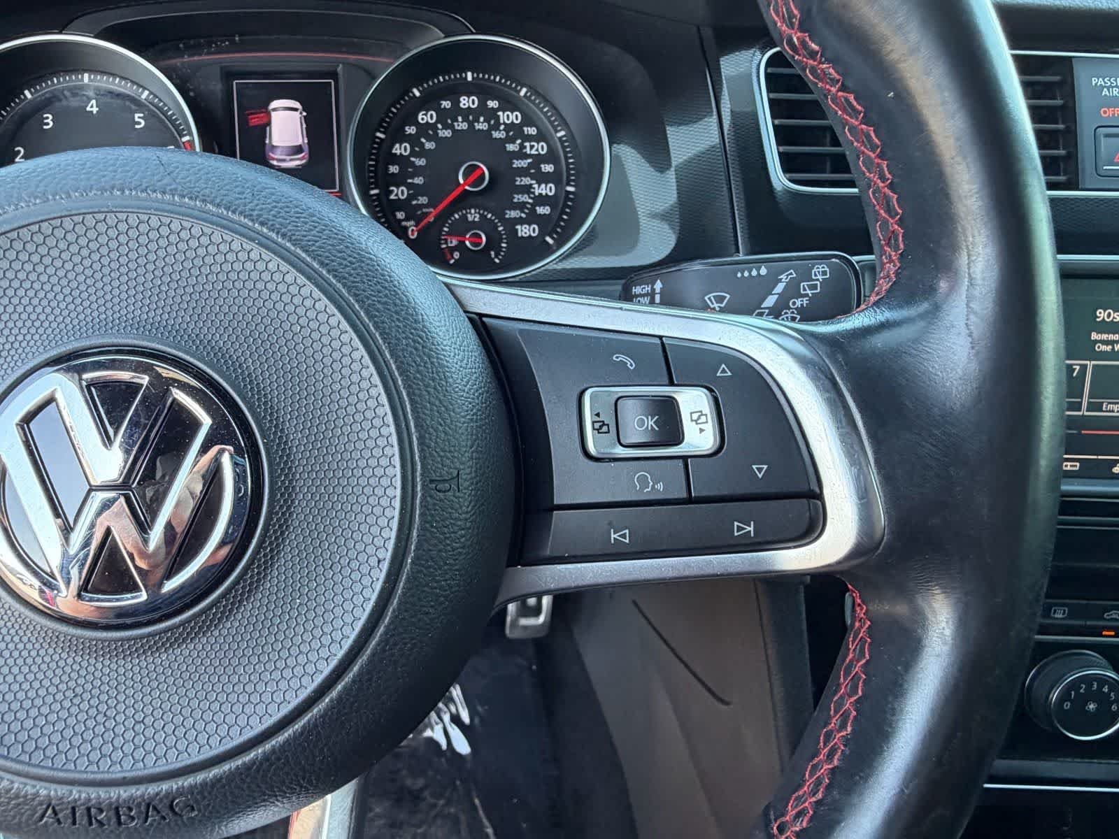 Used 2017 Red Volkswagen SE image 34