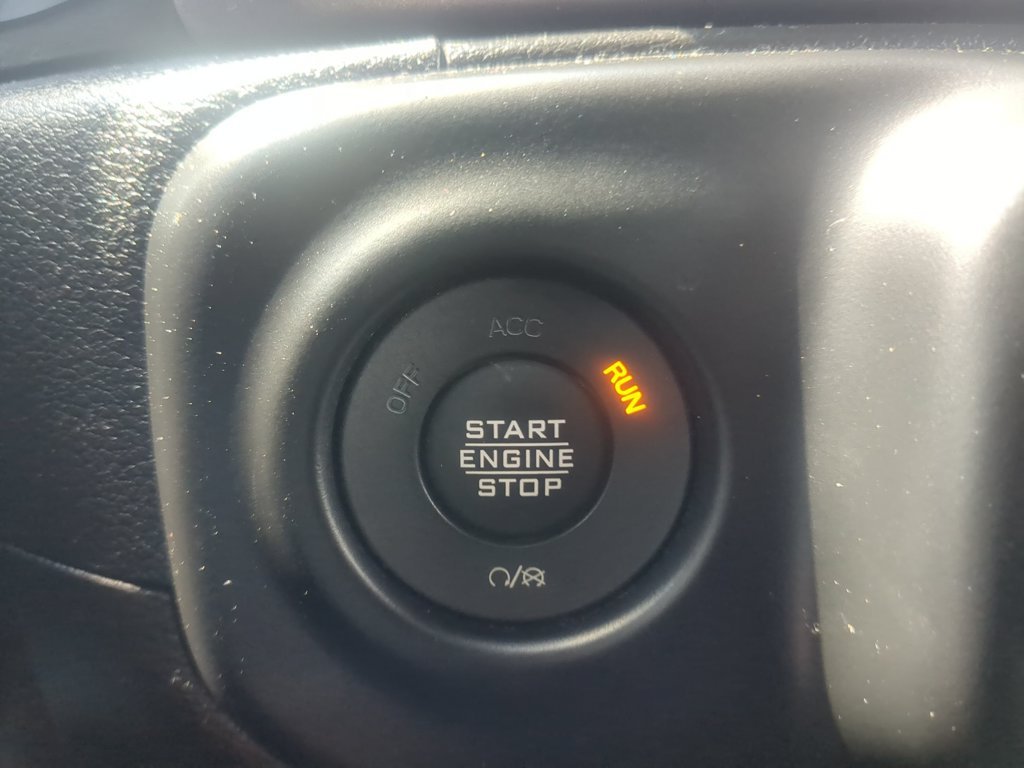 Used 2021 Sting-Gray Clearcoat Jeep Mojave image 20