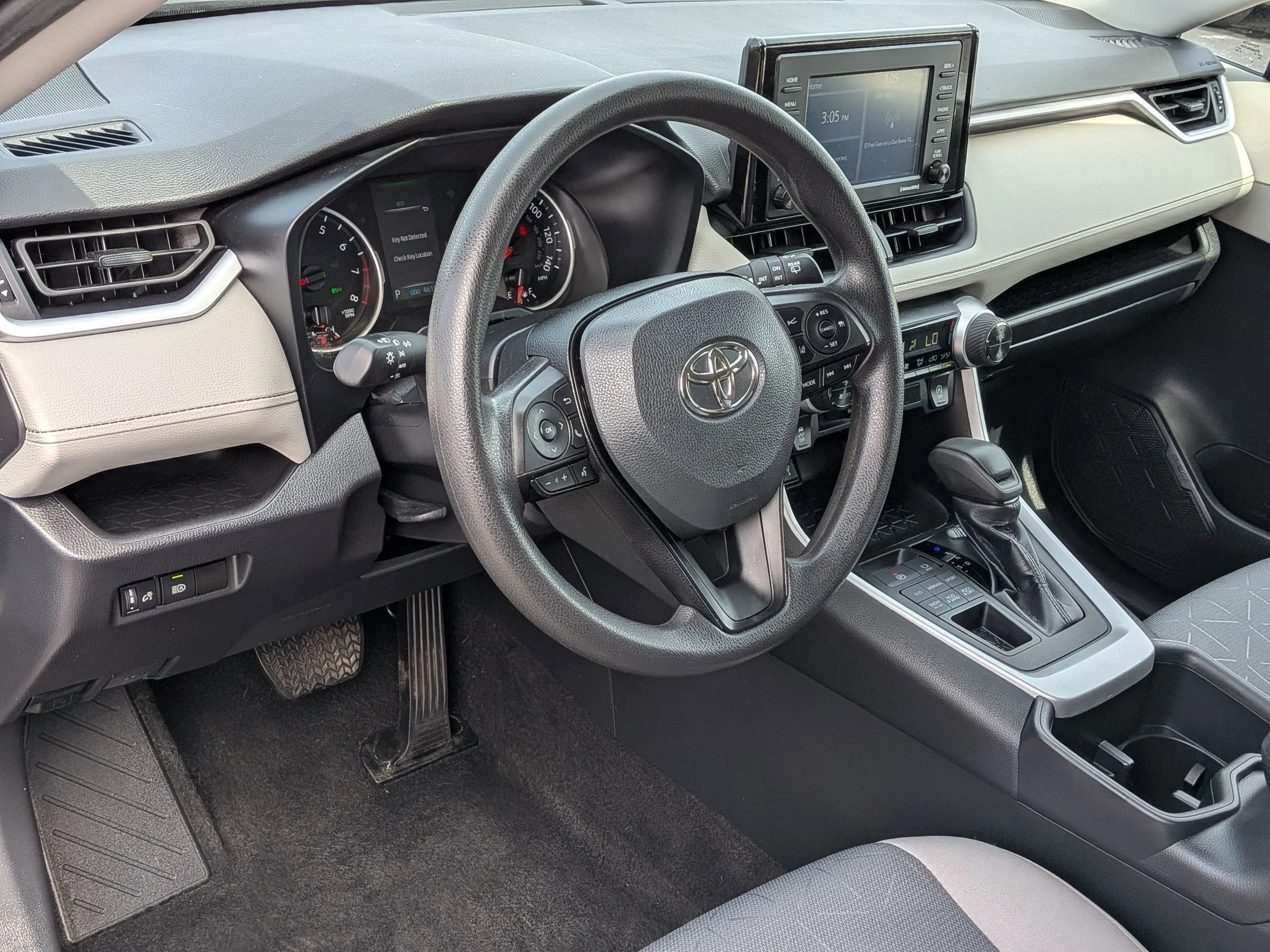 Used 2022 Midnight Black Metallic Toyota XLE image 10