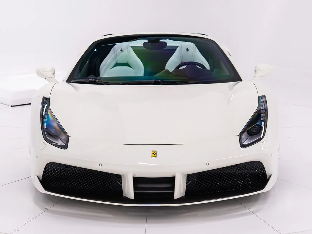 Used 2018 Bianco Avus Ferrari  image 8