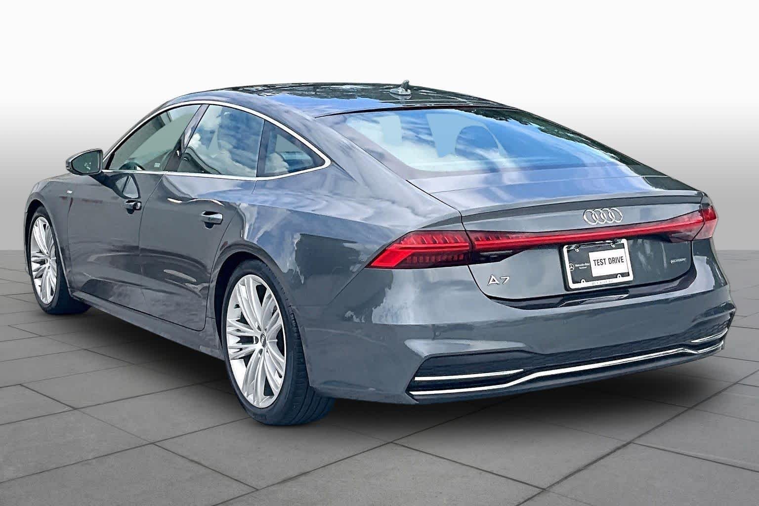 Used 2019 Mythos Black Metallic Audi Premium Plus image 12
