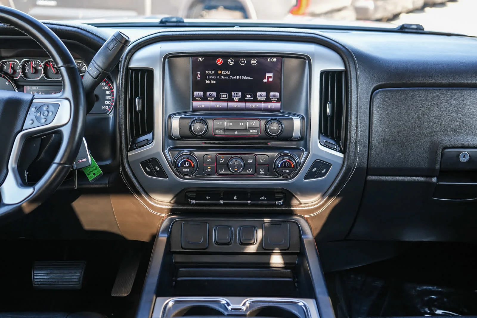 Used 2016 Quicksilver Metallic GMC SLT image 13